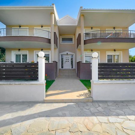 Nefeli Fresh Guesthouses By Del Mare 프리노스 외부 사진