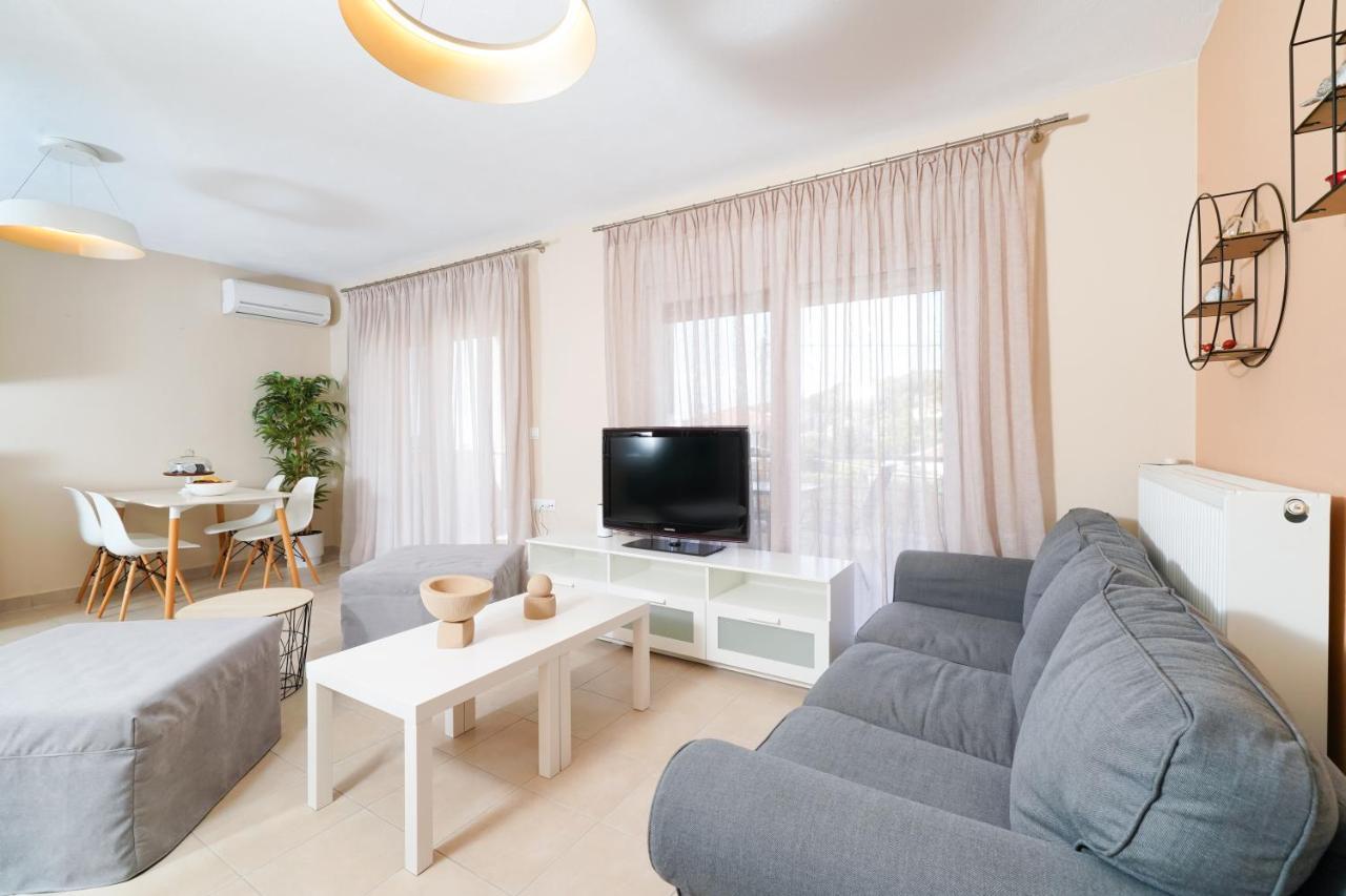 Nefeli Fresh Guesthouses By Del Mare 프리노스 외부 사진