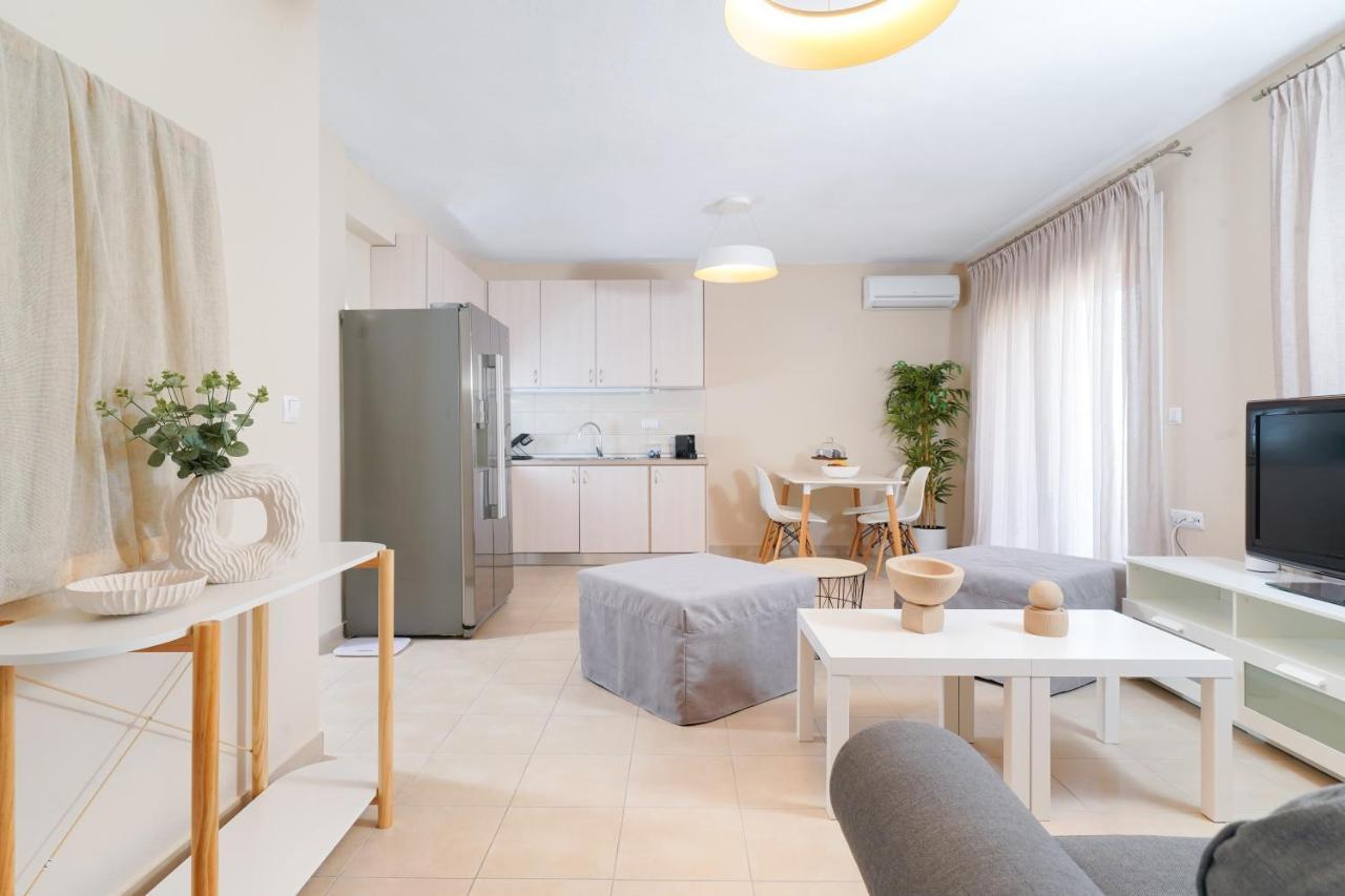 Nefeli Fresh Guesthouses By Del Mare 프리노스 외부 사진