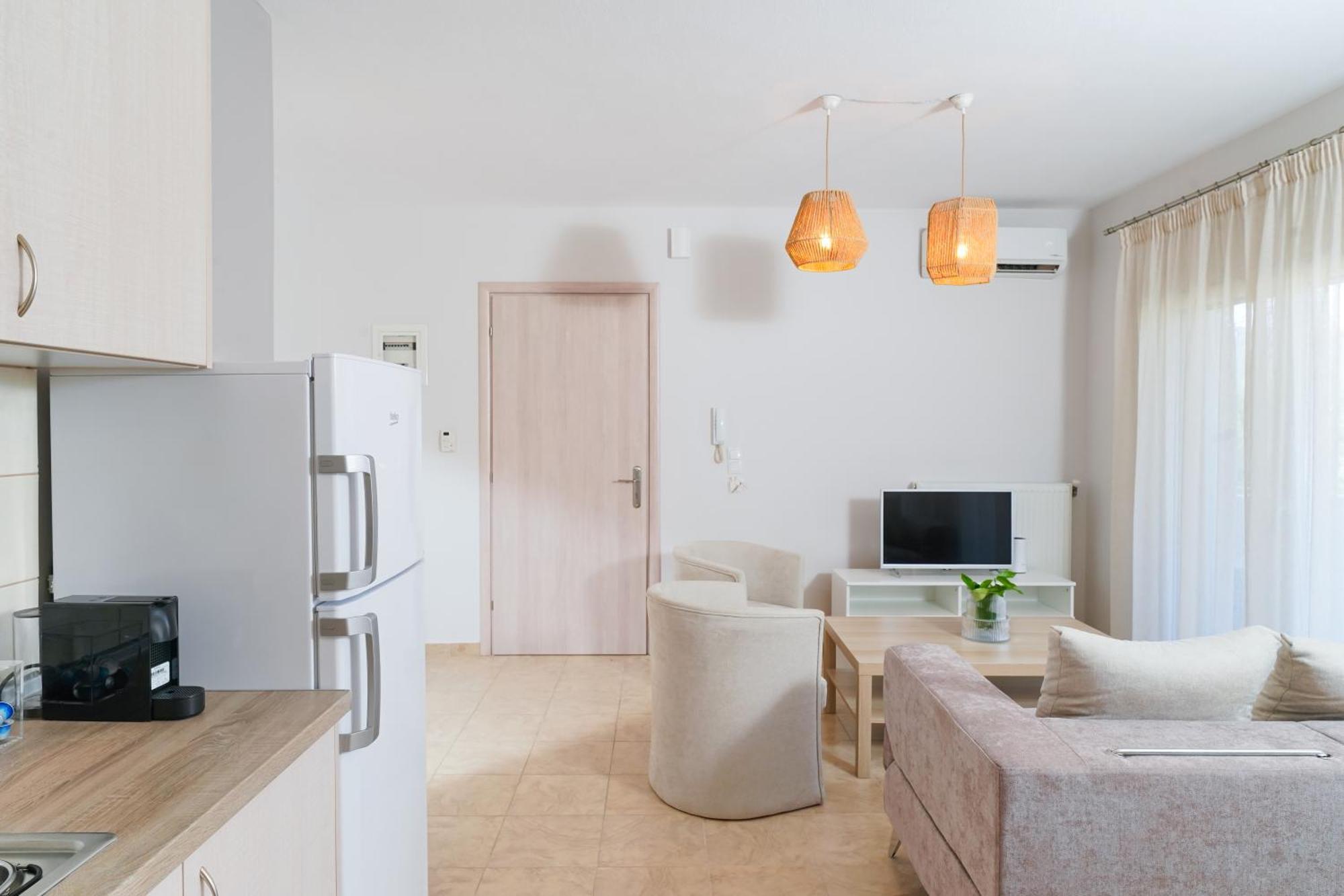 Nefeli Fresh Guesthouses By Del Mare 프리노스 외부 사진